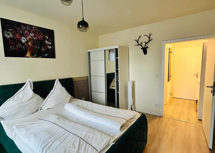 Elegant In Old Town With Tower View *