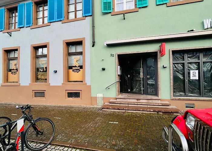 Elegant In Old Town With Tower View Apartment